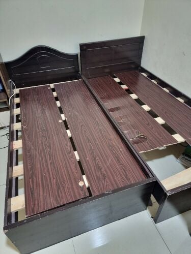 2 single beds 100qr