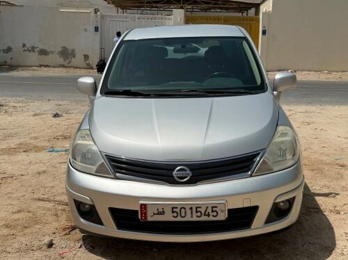 Nissan tida