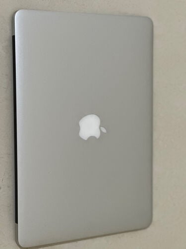 Macbook Air 2017 i5 8-256 GB