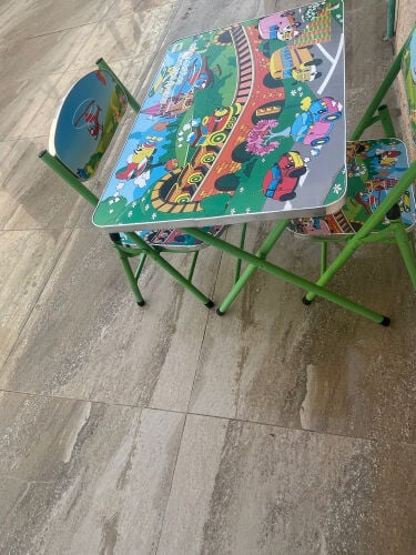 table and chairs for children 