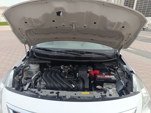 Nissan sunny FOR seal