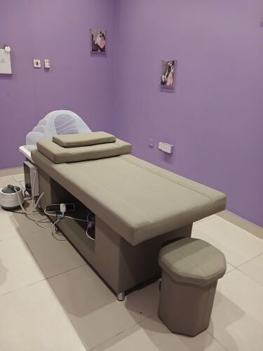 Japanese massage bed