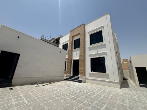 للبيع فلتين بام صلال تشطيب راقي 