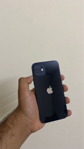 آيفون ١٢ نضيف 