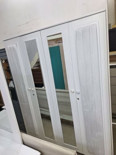Sell For badroom set Call 70867780