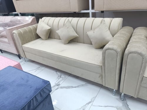 FOR SALE READYMADE SOFA 