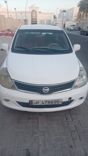 Nissan tiida