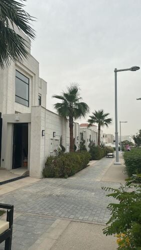 للايجار فيلا فخمة باللوسيل