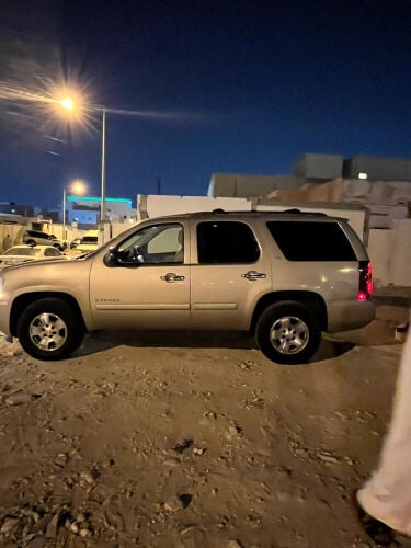 سياره تاهو للبيع نظيفه فل ابشن 