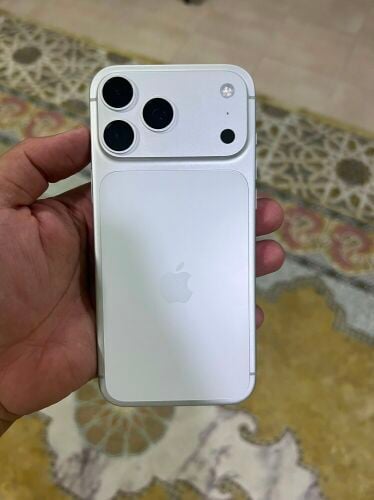 ايفون 17 برو ماكس