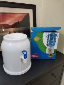 Manual Water Dispenser