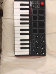 AKAI PROFESSIONAL MPK mini