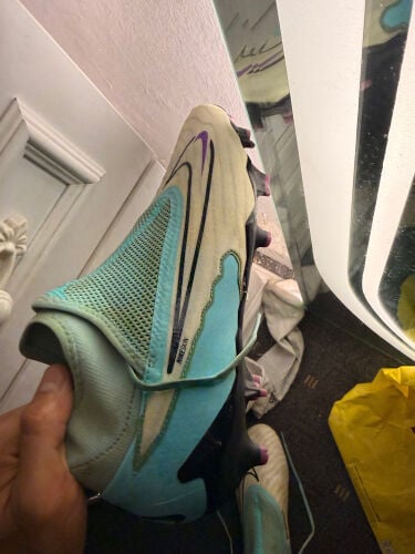 Nike cleats size 42.5 or 43