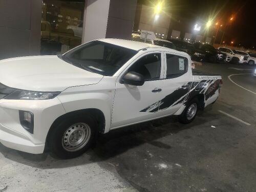 بكب متسوبيشي ال200 للبيع