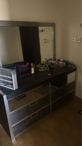 bed room silver good condition