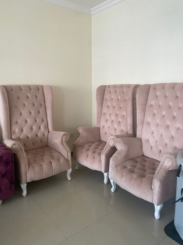 3 chairs + couch 