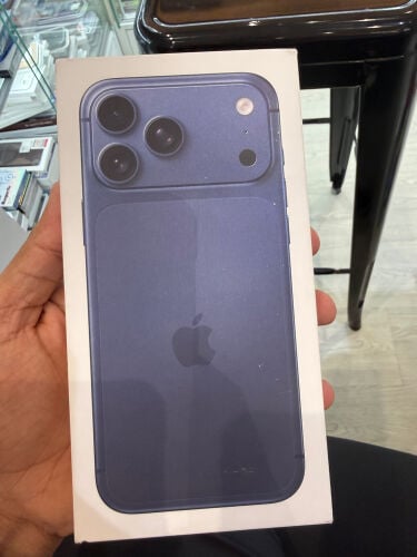 IPHONE 17 pro max arabic 