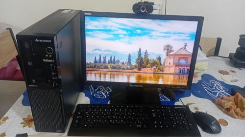 كمبيوتر للبيع