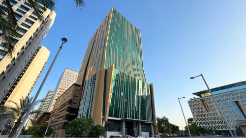 مكاتب بالوسيل مارينا. موقع مميز. 