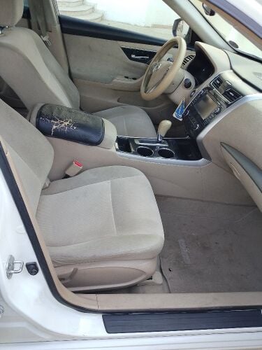 Urgent Sale Nissan Altima 2013