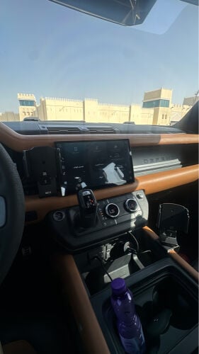 لاندروفر‎ للبيع 