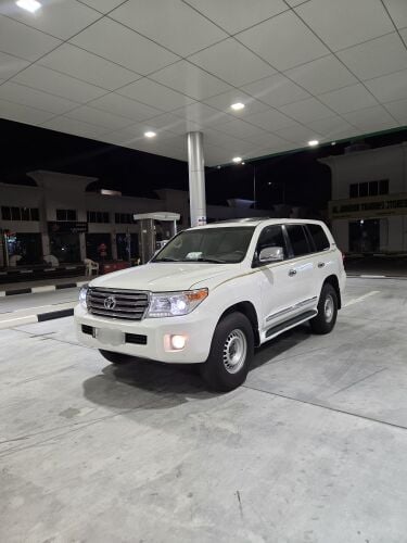 toyota land cruiser vxr 2014