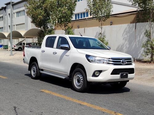 Hilux 4x4 petrol