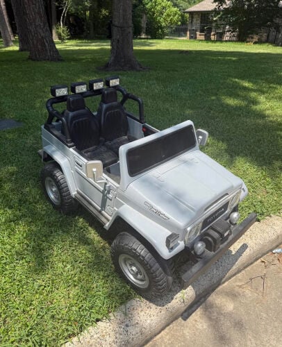TOYOTA LAND CRUISER FOR KIDS