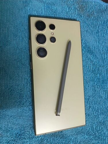 Samsung S24 Ultra 256GB with S Pen