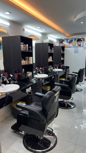 saloon for sale 