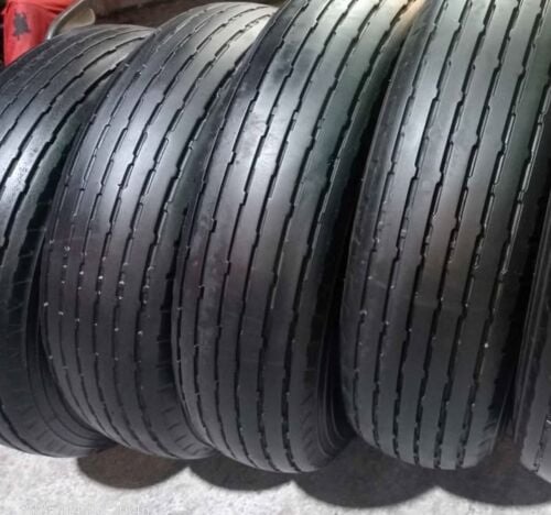 900/17"Maxxis tyre