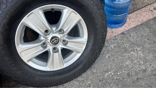 orginal rims and tyar 4pc