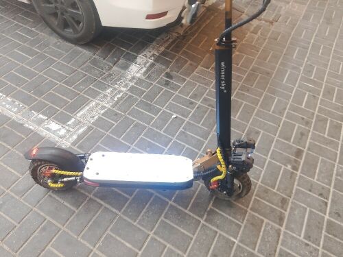 اسكوتر نظيف