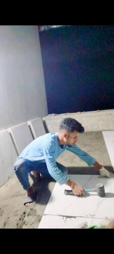 أعمال تركيب البلاط