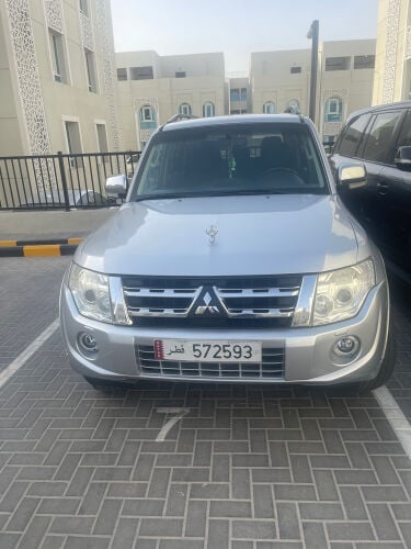 سياره باجيرو للبيع موديل ٣٠١٣