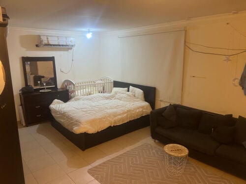 غرفه واسعه ومطبخ وحمام شامل 1500