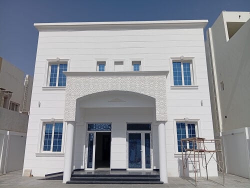 للبيع فيلا جديدةراقيه بالخريطيات 