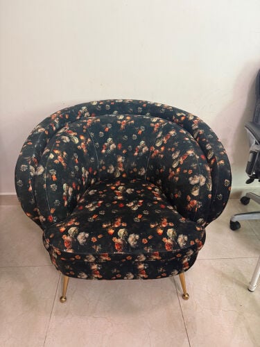 Home Centre Accent chair 