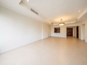 1+OFFICE IN PORTO ARABIA FOR SALE