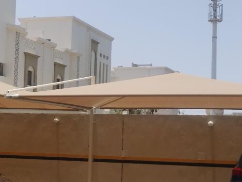 أعمال الحديد والأسوار الخ.
