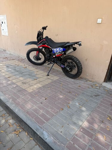 للبيع دراجه حجرية جديده 