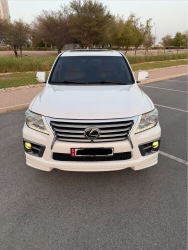 Lexus 570 