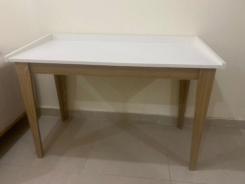 study desk 