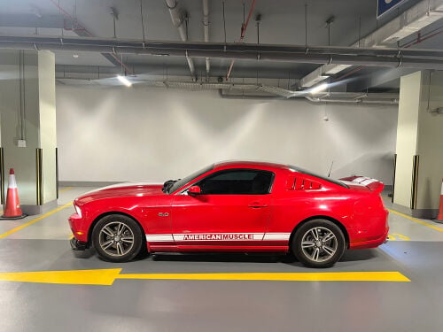 Ford Mustang V6 2012 in very good 