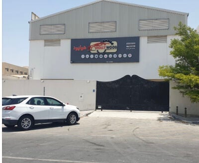 need labours for hollywood garage