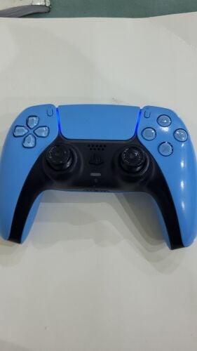 2 ps5 controllers