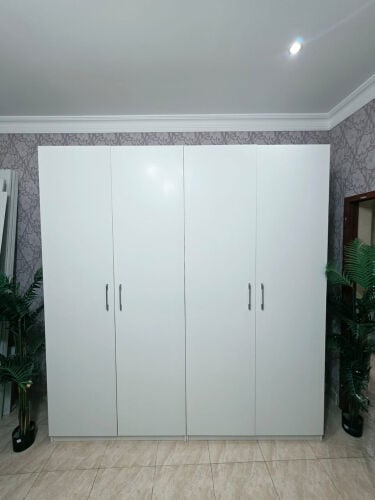 4 door cabinet 