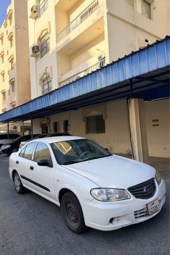 Nissan sunny 2010