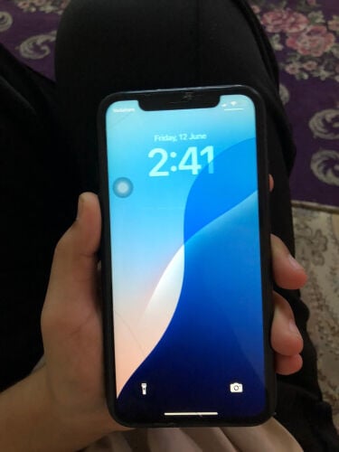 جوال مستعمل زين مافي شي خربان 128 جيجا بطاريه 78