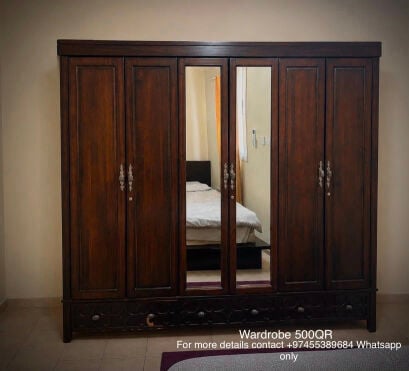 wardrobe with middle mirror 